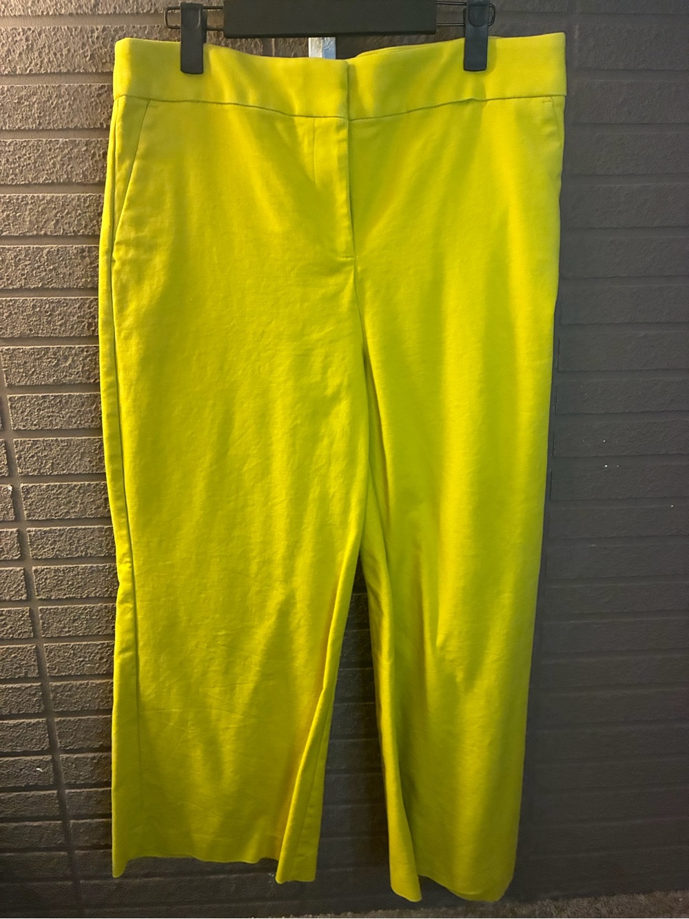 LOFT Neon Yellow Chartreuse Cropped Wide Leg Pants Size 10